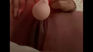 Young Asian girl can’t be at clit sucker toy, and enjoys orgasm as pussy bazoo quiver uncontrollably
